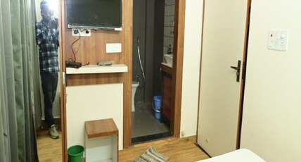 Hotel Green Park Varanasi Room Type - Standard