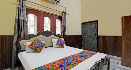 FabHotel Raghunandan Inn Room Type - Family Room