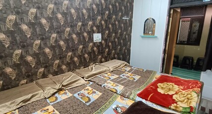 Radhey Shyam paying guest house Room Type - Room no 02