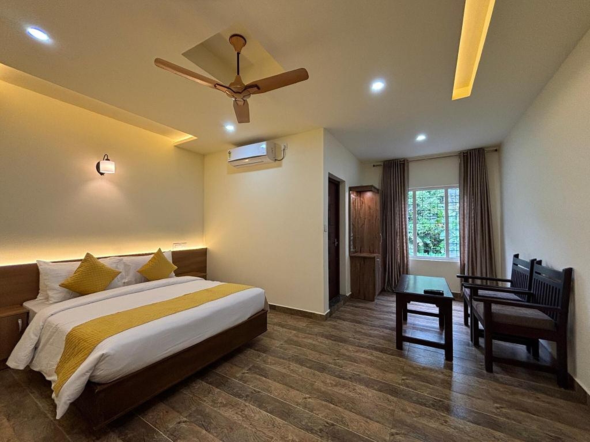 Hayath Residency - Tap to explore photos