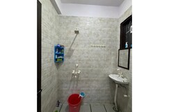 Hotel Vista - Near City Center Metro Noida