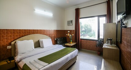 HOTEL TODAY Room Type - Deluxe Non AC Room with free wifi