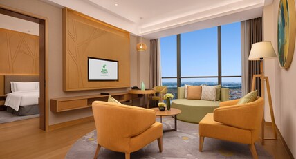 Holiday Inn Changsha Dawangshan Room Type - 1 Bedroom Suite Lake View