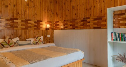 Moustache Shoja, Jibhi Room Type - Deluxe Double Room with Balcony