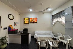 Shree Radha Rani Paying Guest House