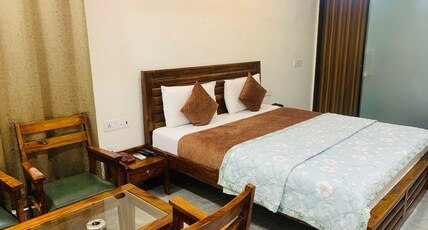 HOTEL AVKAASH Room Type - Deluxe Room