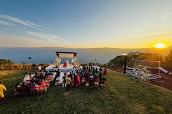 Mountain Breeze Hotel (Pure Veg)