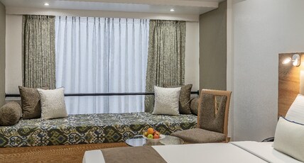Kohinoor Continental Room Type - Superior ROOM