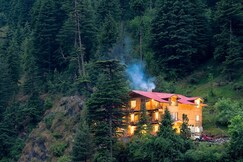 The Pine Chalet | Mountain View Rooms