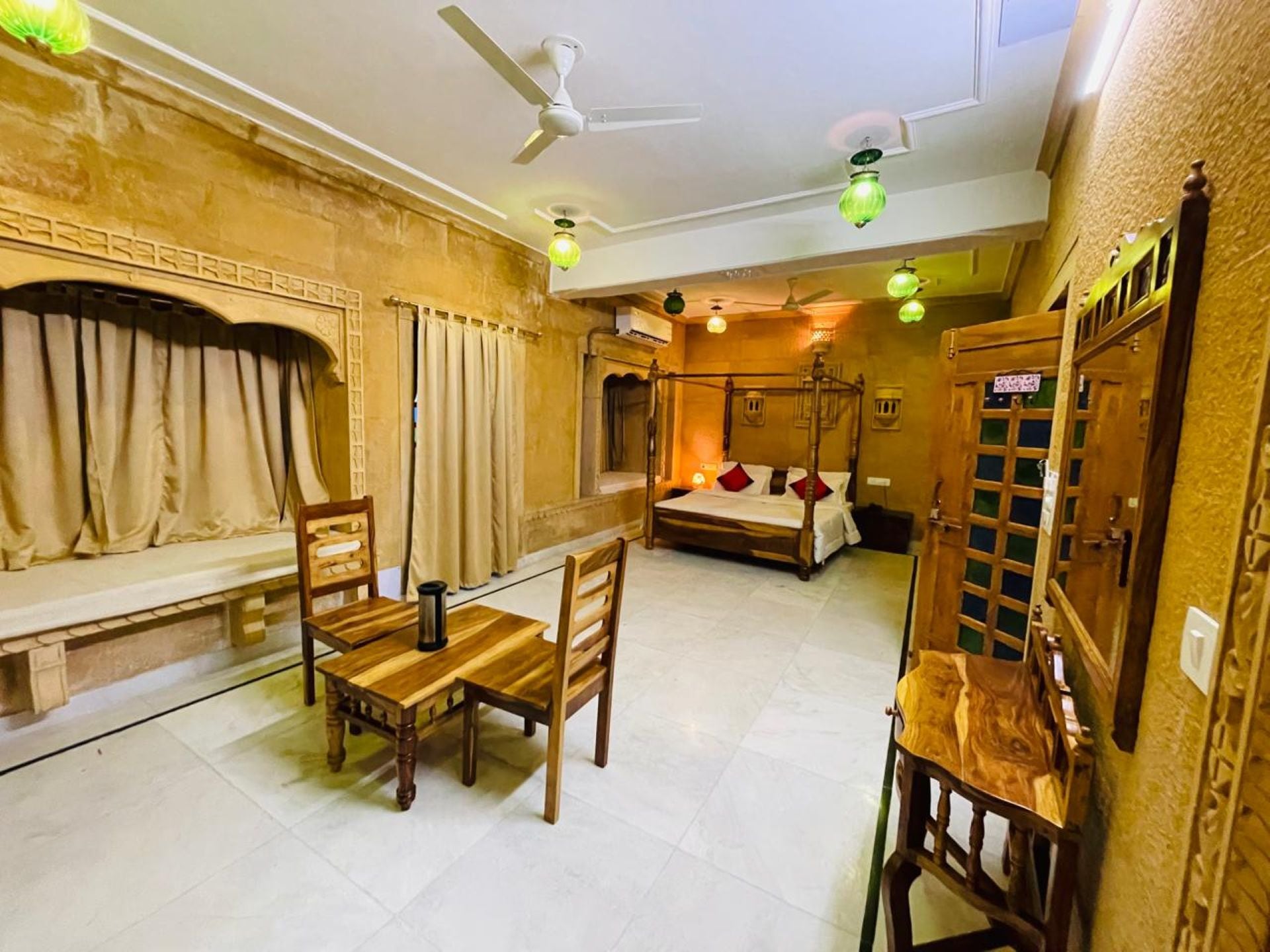 Main gallery