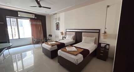 Hotel Shalimar Inn Room Type - Twin Bed AC Room
