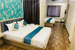 Address of Hotel Bhavna Palace Rajwada Indore