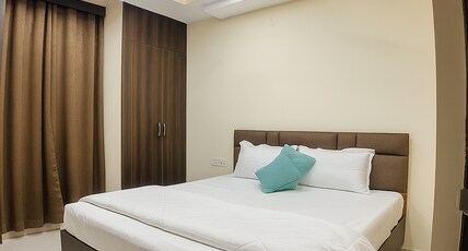 OLIVE BUSINESS HOTEL Room Type - Delux Double Room