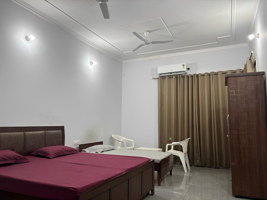 Airport BnB Homestay - Tap to explore photos