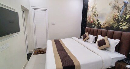 HOTEL MRK Room Type - Premium Double Room with River View and Private Balcony