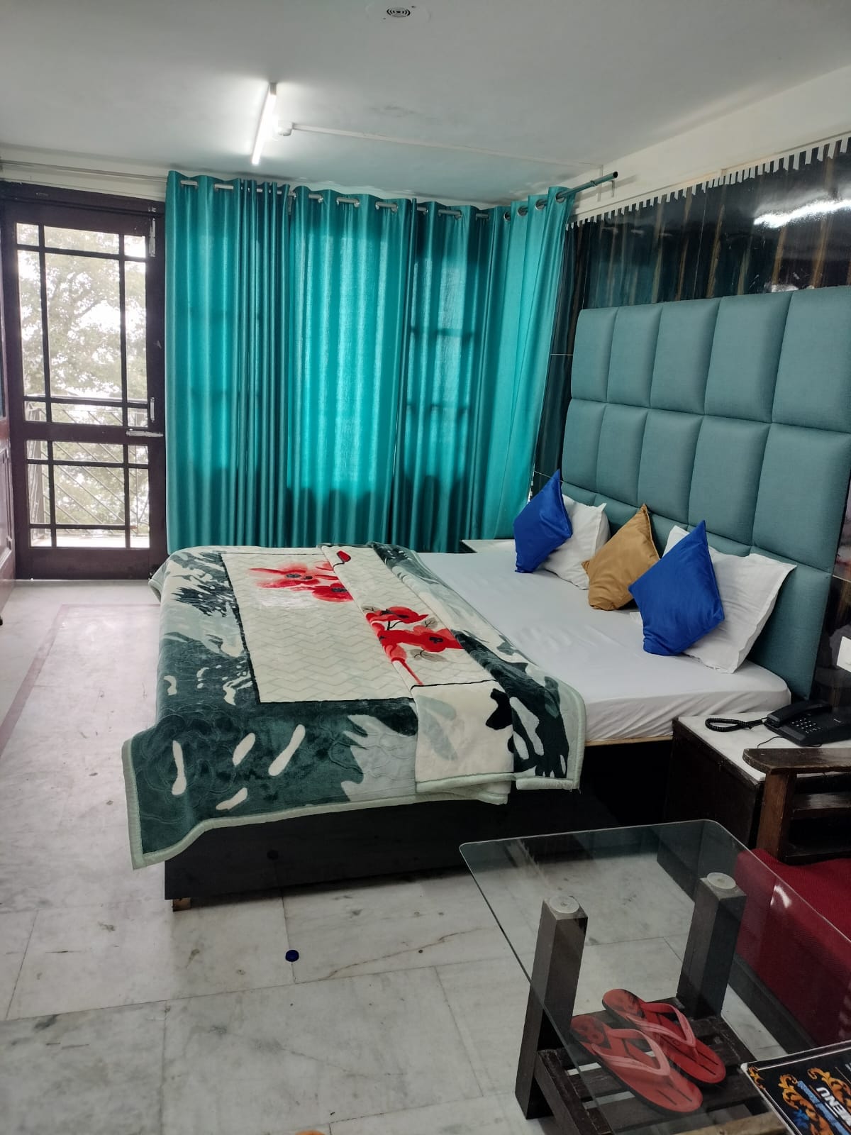 Hotel Neelkanth - Tap to explore photos