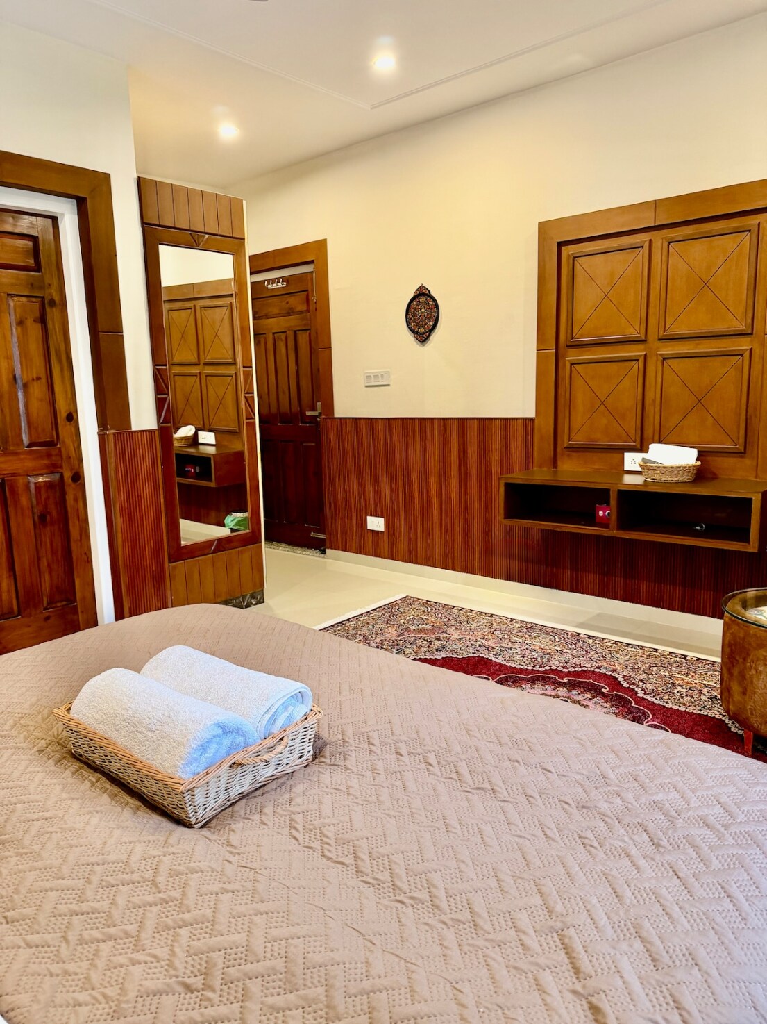 Walisons Homestay Rose - Tap to explore photos