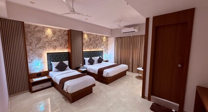 Hotel Saffron Grand Thane Room Type - Family Triple Room
