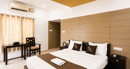 Chilanka Lake View Resort Room Type - Super Deluxe Lake View with Balcony Chilanka Lake View Resort Room Type - Super Deluxe Lake View with Balcony