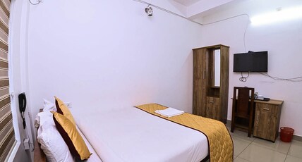 Nirupama Hotel | 700 mtrs from Aluva Railway Station Room Type - Standard Room