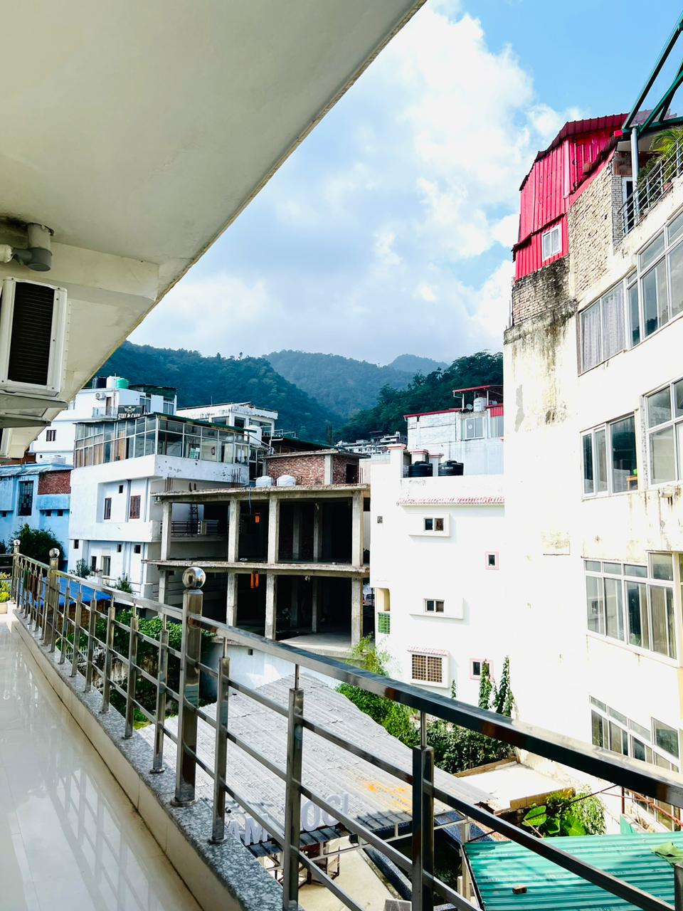 Hopstel Rishikesh - Tap to explore photos