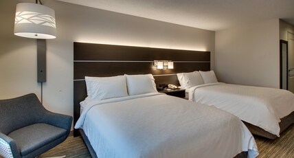 Holiday Inn Express Georgetown Room Type - 2 Queen Standard