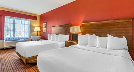 Best Western Plus Chandler Hotel & Suites Room Type - Accessible - 2 Queen, Mobility Accessible, Communication Assistance, Bathtub, Non-Smoking, Full Brea Best Western Plus Chandler Hotel & Suites Room Type - Accessible - 2 Queen, Mobility Accessible, Communication Assistance, Bathtub, Non-Smoking, Full Brea