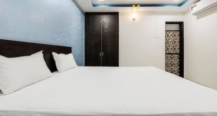 Guru Ganesh Homestay Room Type - Non AC King 6 Person Room
