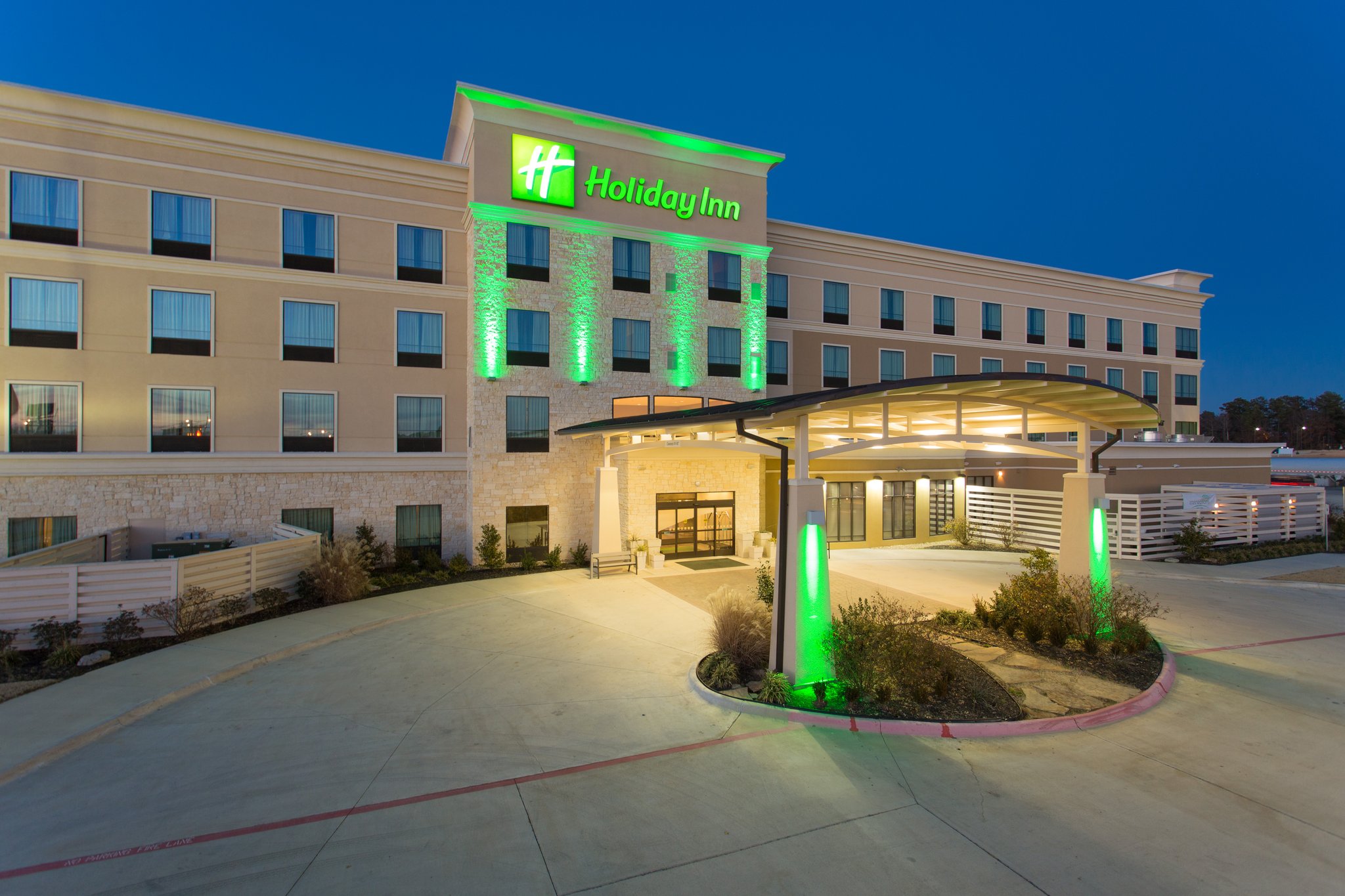 Holiday Inn TEXARKANA ARKANSAS CONV CTR - Tap to explore photos