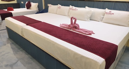 SONIA MAHI INN Room Type - Family Or Friends Room with Pool view SONIA MAHI INN Room Type - Family Or Friends Room with Pool view