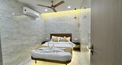 Elliott INN A.C Rooms and Dormitory Room Type - Deluxe A.C Rooms