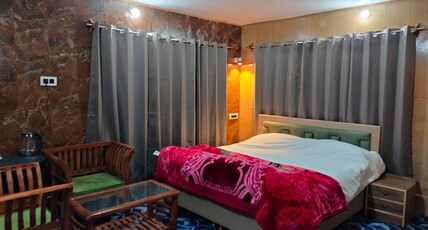 KHAATTZ Curated Homestays Room Type - Family Suit Room