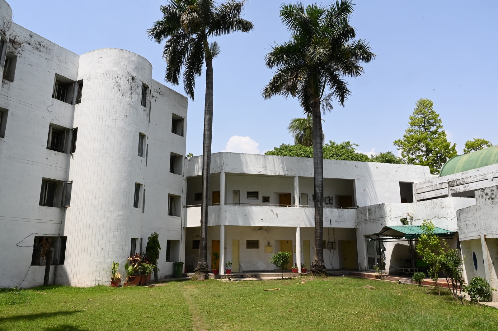 GMVN Hotel Drona - Tap to explore photos