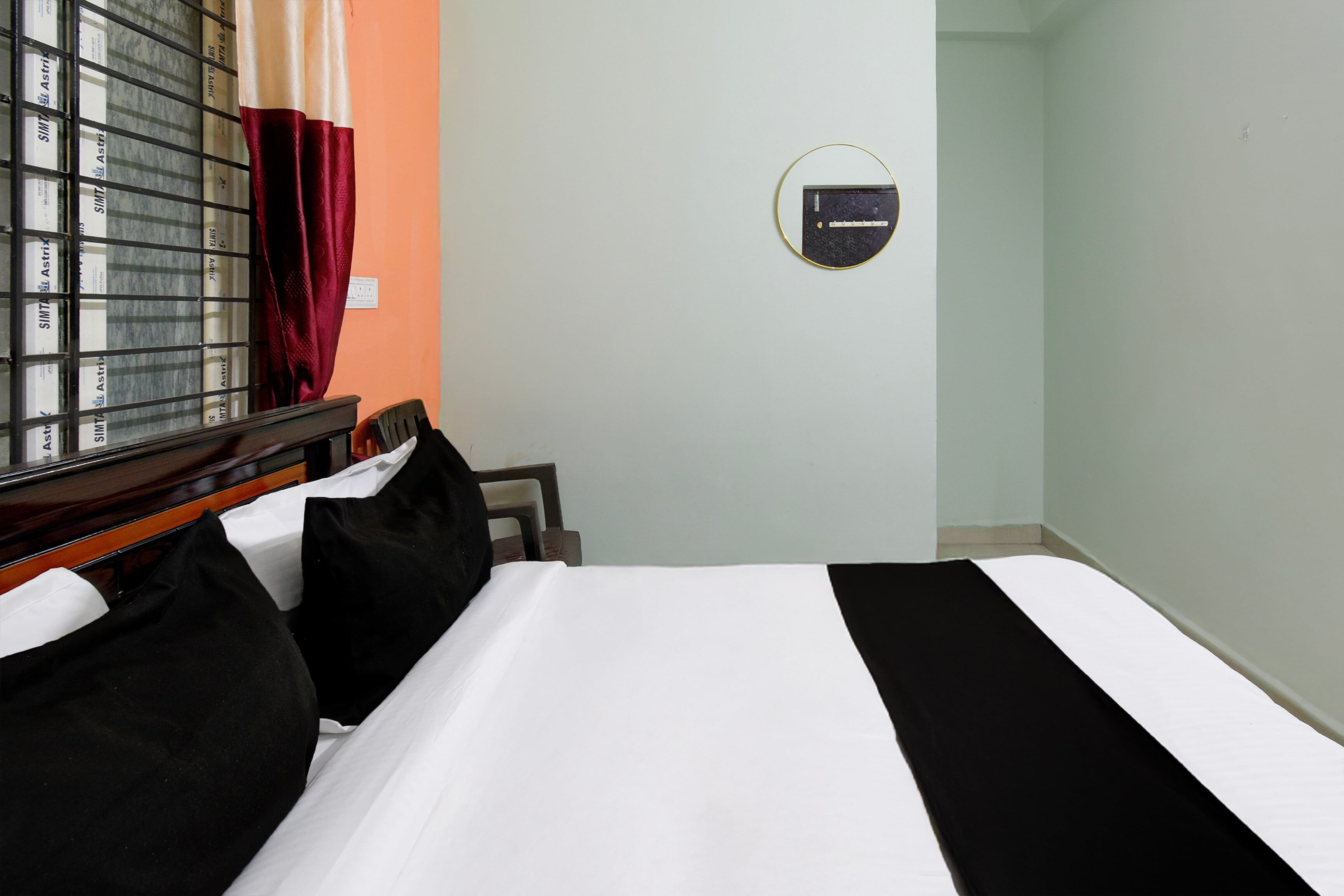 Hotel O SLN Gachibowli Formerly Laxmi Residency - Tap to explore photos