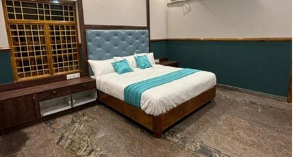 Jaithri Hotel and Event Center Room Type - Premium Double