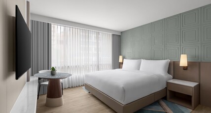 Courtyard by Marriott Bangkok Sukhumvit 20 Room Type - One Bedroom Suite, Club Guest room, 1 King Courtyard by Marriott Bangkok Sukhumvit 20 Room Type - One Bedroom Suite, Club Guest room, 1 King