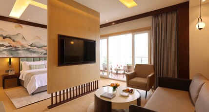 Fortune LakeView, Bhimtal-Member ITC Hotels' Group Room Type - Lakeview Suite