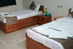 Sage Goldan Spring INSTA STAY SOLUTIONS