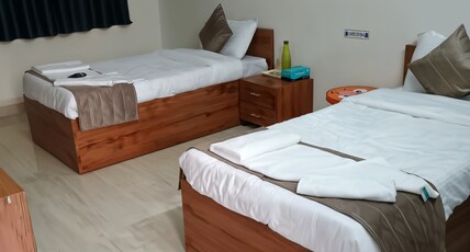 Sage Goldan Spring INSTA STAY SOLUTIONS Room Type - Bedroom 2