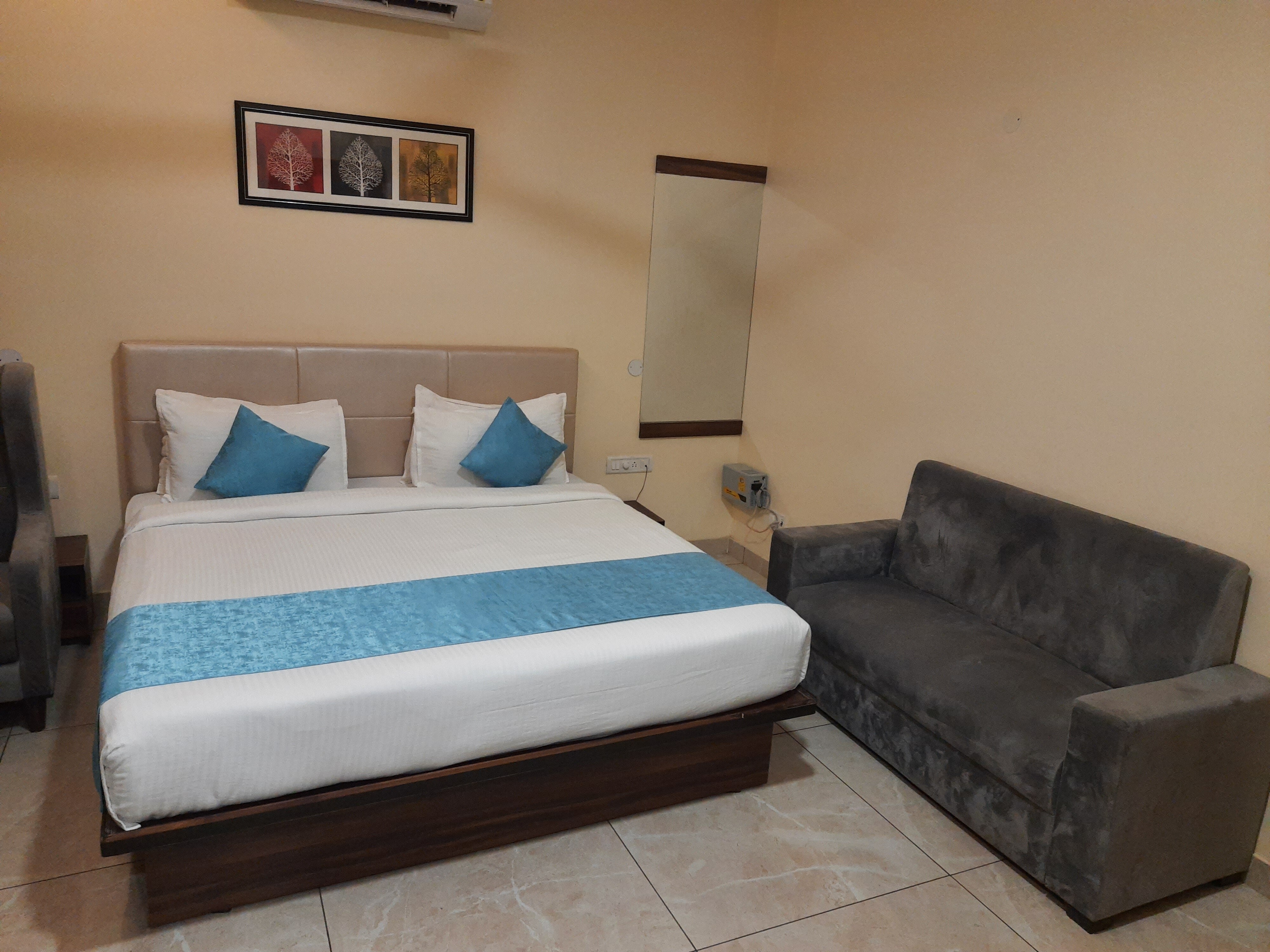 Clarks Inn Dudhwa - Tap to explore photos