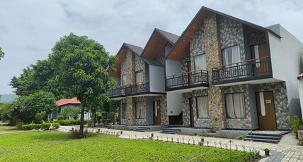 Corbett Machaan Resort Room Type - Savanna Cottages