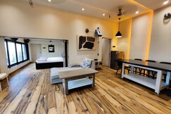 Lazy Moose 5(Pool & Party)Villas - 6 Bedroom-Aarey