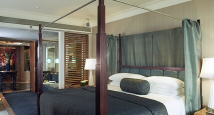 Taj Lands End, Mumbai Room Type - Presidential Suite with Bathtub