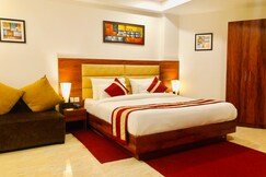 Red Crown Hotel Near IGI Airport