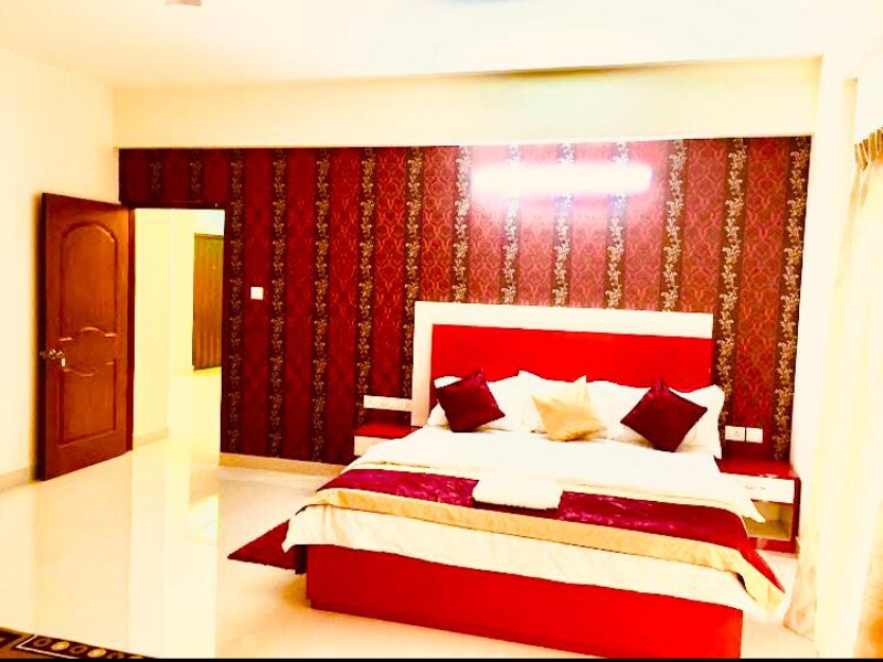 Palm 2BHK Luxury Suites & Service Apartments - Tap to explore photos