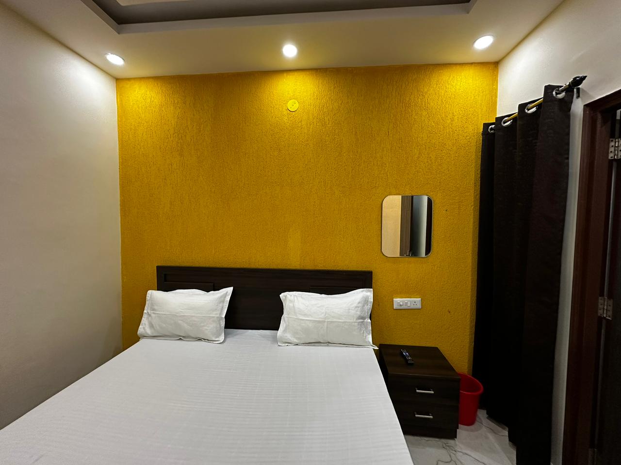Mannat Residency near AIIMS - Tap to explore photos