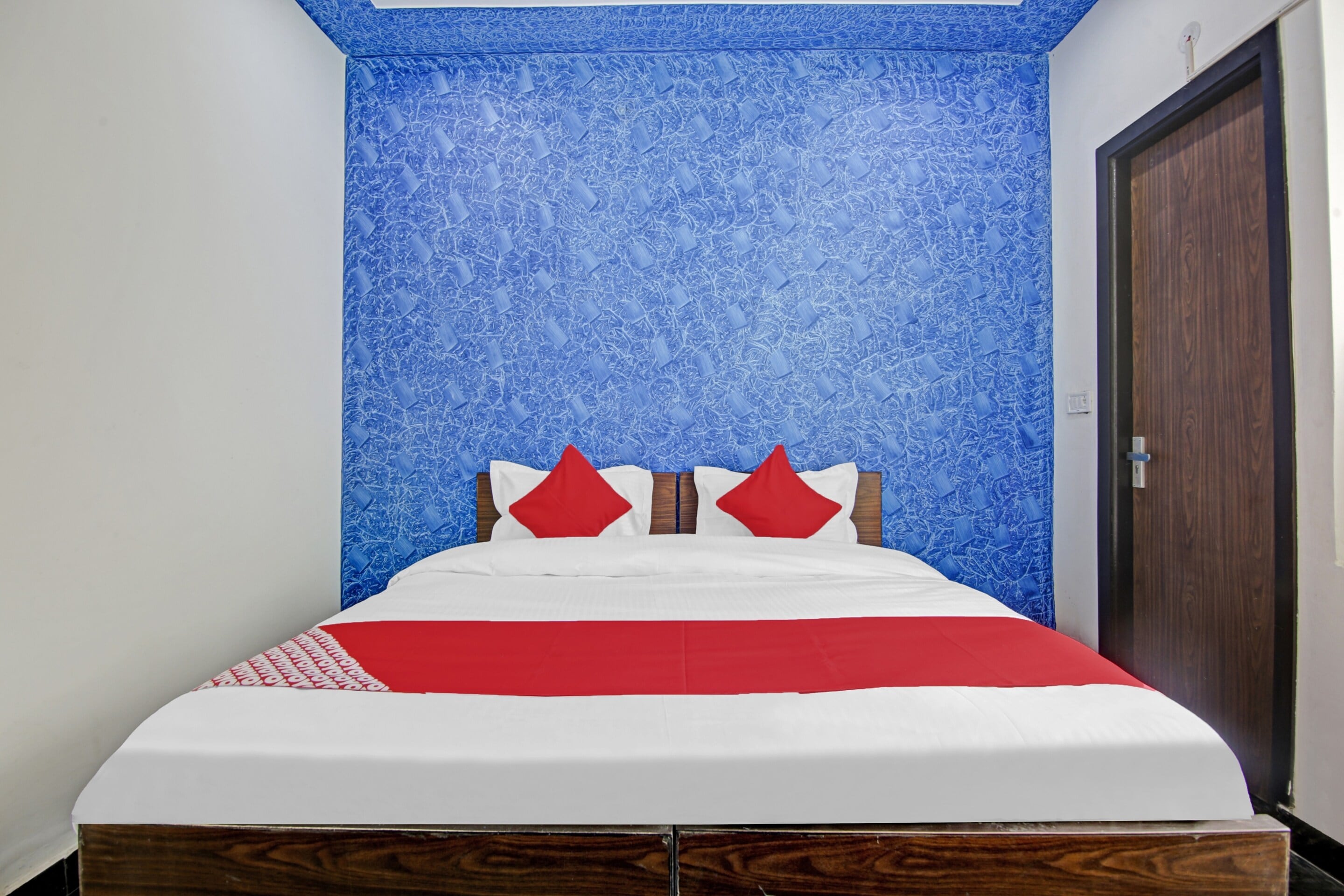 Hotel O AJ Guest House - Tap to explore photos