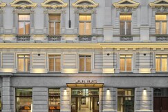 The Julius Prague