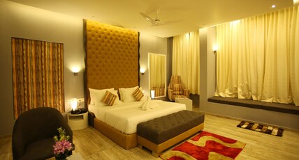 SELVAMATHI SAFFRON VILLA Room Type - SUITE WITH BALCONY- AC
