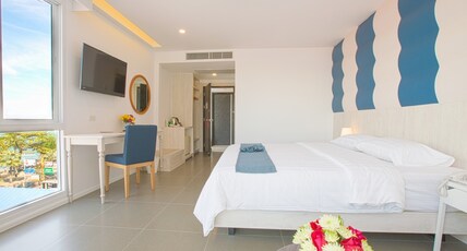 Flipper Lodge Hotel Room Type - Superior Sea View (Building A Wing) Flipper Lodge Hotel Room Type - Superior Sea View (Building A Wing)